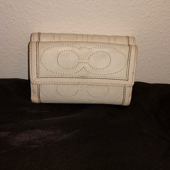 Coach Wallet - Picture 7 of 8